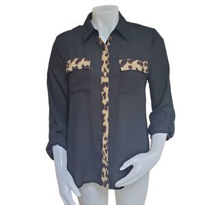 Blu Pepper Womens Black Blouse Size Medium Animal Print Trim Adjustable Sleeves